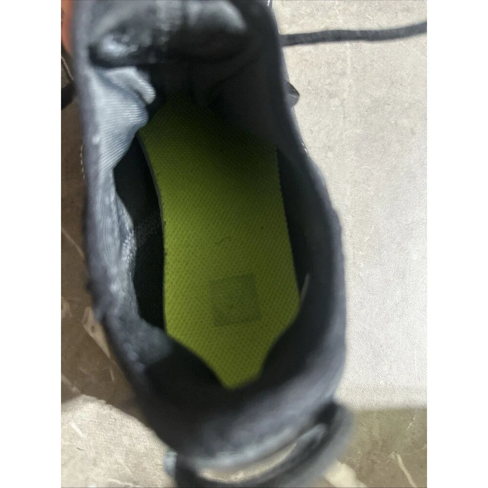 Nike Future Field Unisex Training Sneakers Size 5Y Shoes Black White B20